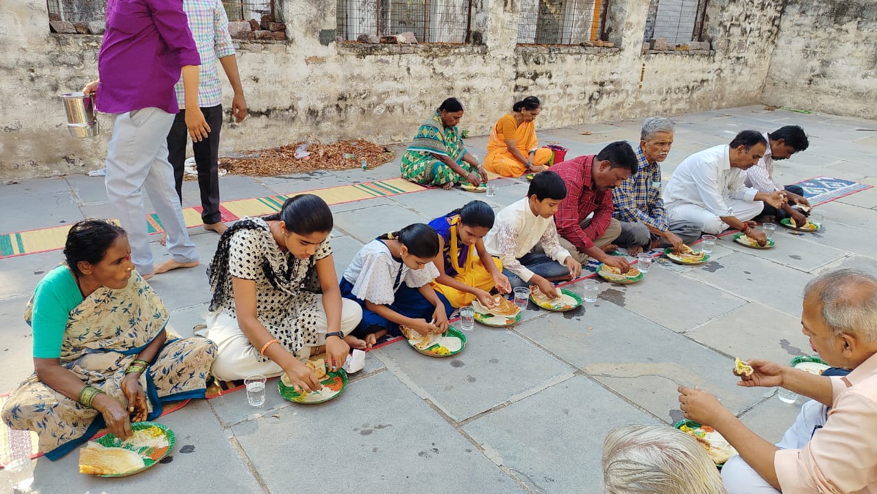 Annadana Seva